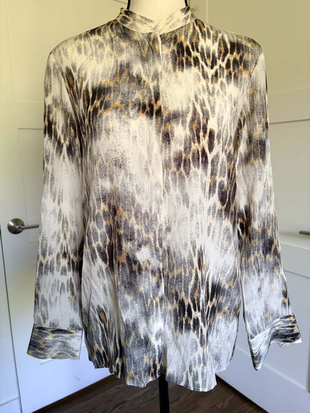 Maje Silk Leopard Print Band Collar Button Down Blouse Ladies Small NWOT